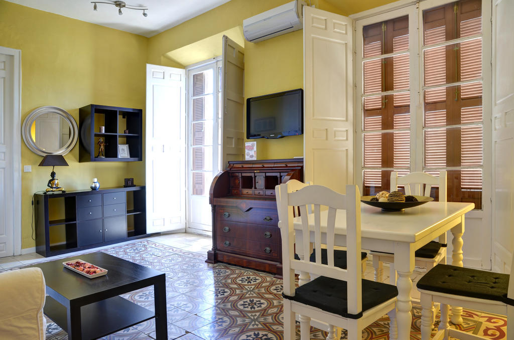 Apartamentos Gold Málaga Chambre photo