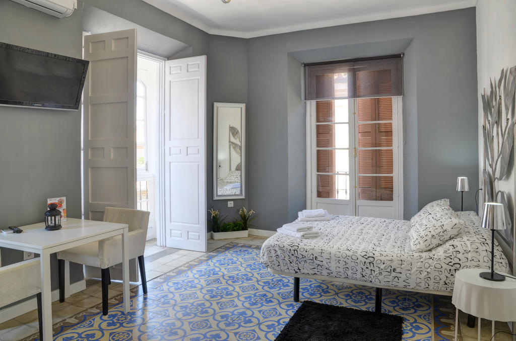 Apartamentos Gold Málaga Chambre photo